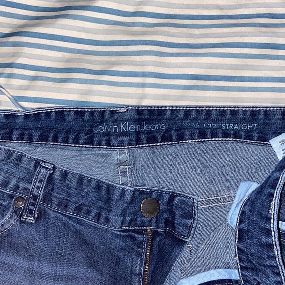Calvin Klein Jeans - 36/32 Straight Cut - Picture 2 of 3